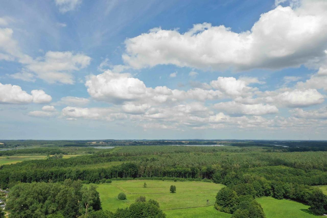 Ferienhausanlage Flessenow Exteriör bild