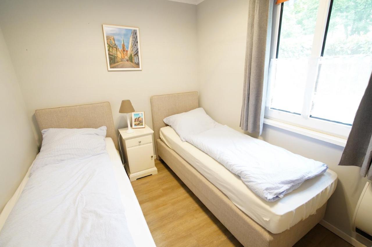 Ferienhausanlage Flessenow Exteriör bild
